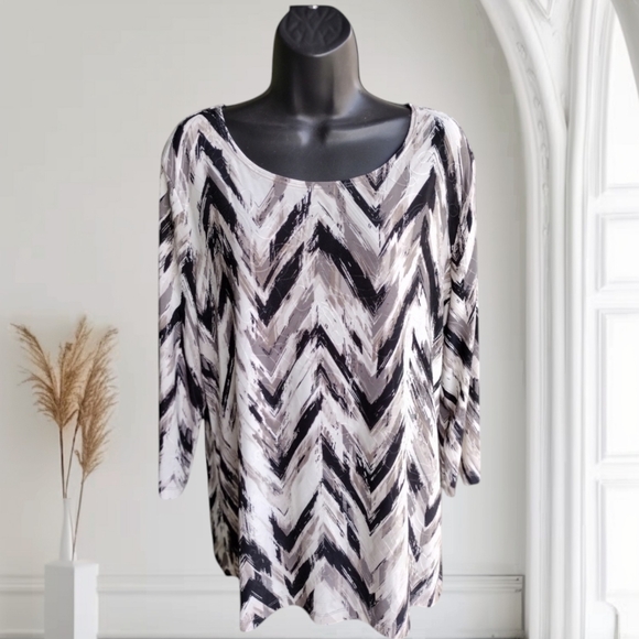 🔥 JM Collection Black & White Chevron 3/4 Sleeves Top Sz L - Picture 1 of 5